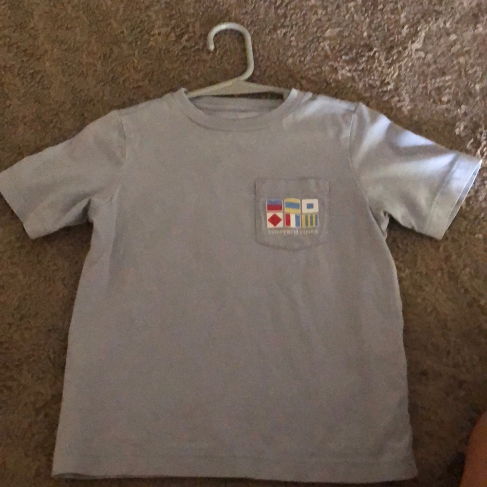VV tee